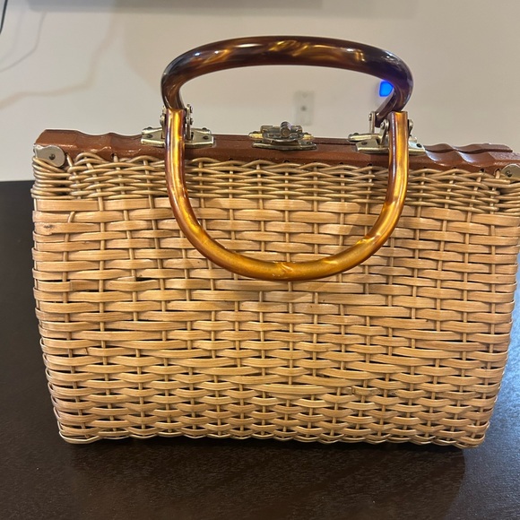 vintage made in Hong Kong Handbags - Woven Straw Tote with Tortoiseshell-Effect Handles - Beige/tan 50’s